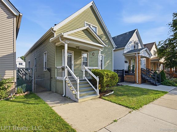 3rd image of 2246 Norwalk St