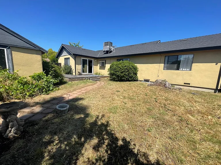 6025 Dewey Dr — Photo 21