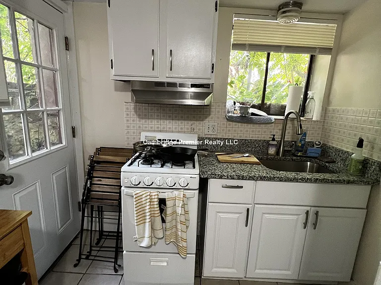 19 Cameron Ave #4 — Photo 20