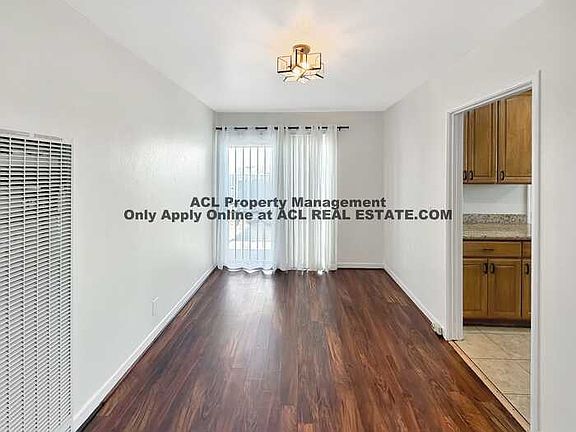 5th image of 26217 Hickory Ave