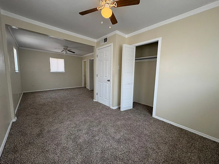 10309 Shoshone St — Photo 15