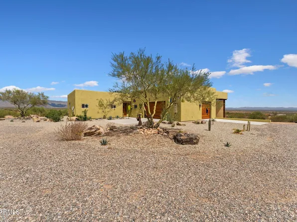 29250 S Luna Vista Drive, Congress, AZ 85332
