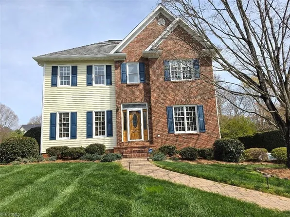 225 Fox Ridge Cir, Lewisville, NC 27023