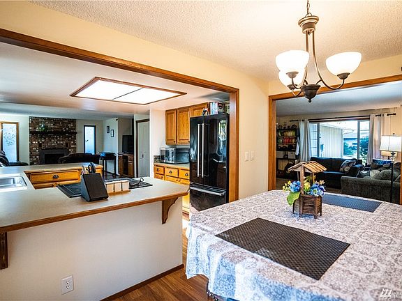 3rd image of 6527 Alder Glen Dr SE