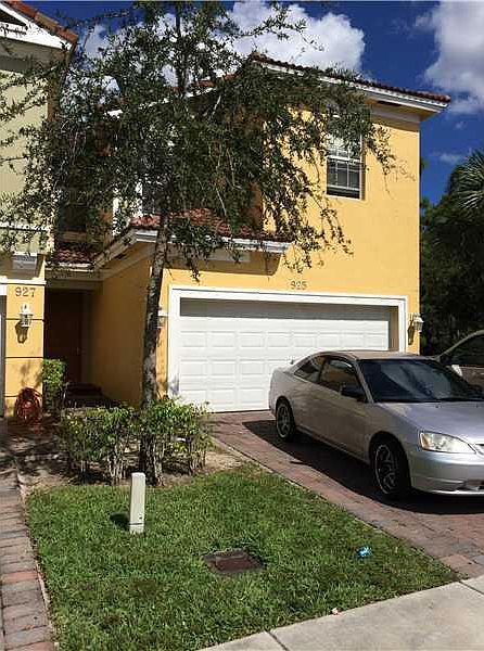 1st image of 925 Pipers Cay Drive #48