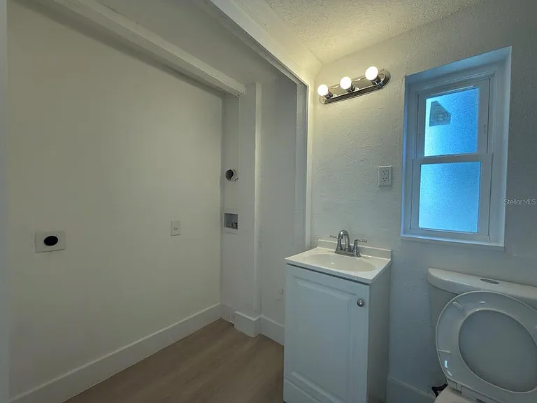 401 E Columbus Dr #2 — Photo 10
