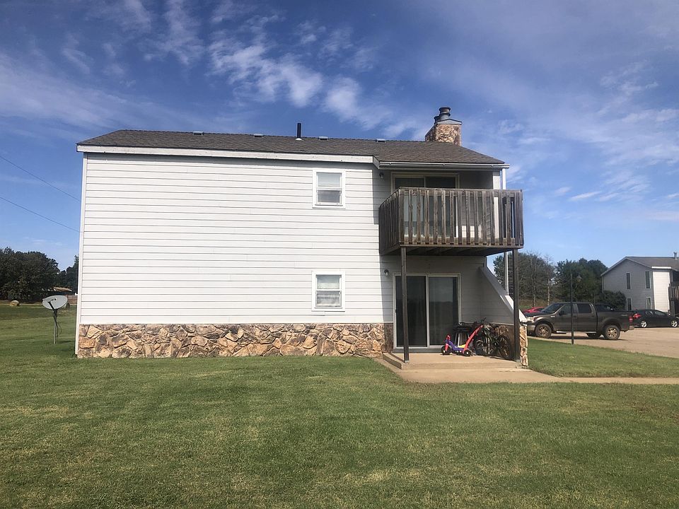 1st image of 500 Curry Ln APT 401