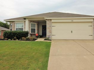1308 Feather Crest Dr, Krum, TX 76249