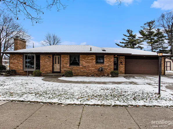 1314 Pine Grove St NW, Grand Rapids, MI 49504