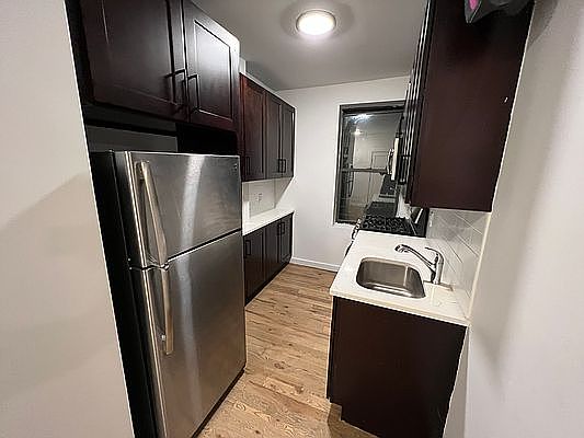 2nd image of 700 W 175th St APT 5E