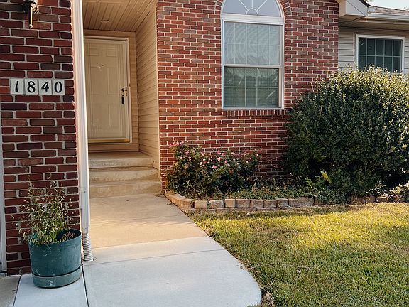 3rd image of 1840 Marlene Dr