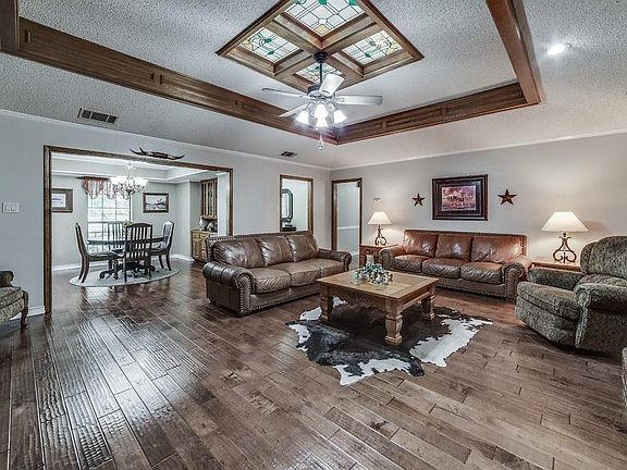 5th image of 5411 Shallow Creek Dr