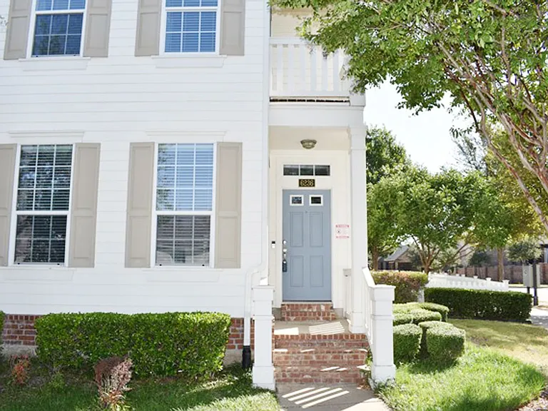 6236 Sherbert Dr — Photo 2