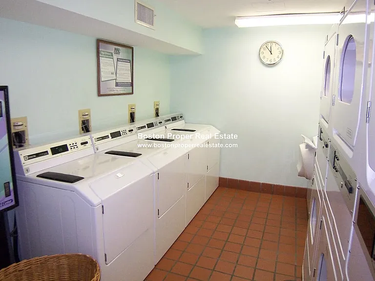 1933 Commonwealth Ave #611 — Photo 13