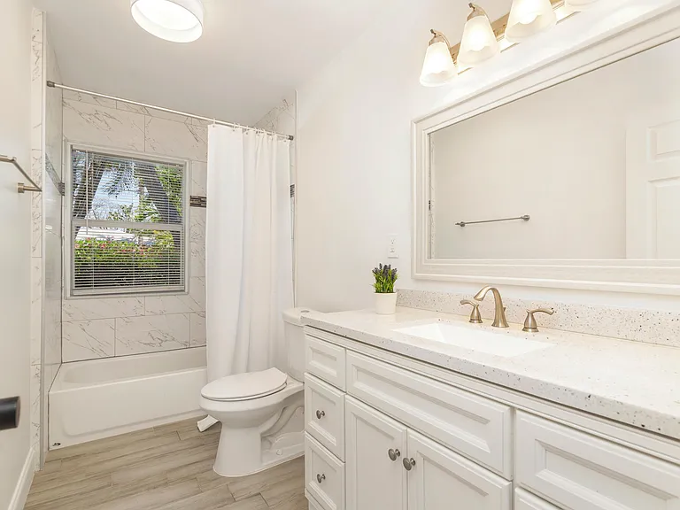 304 Wellesley Dr — Photo 14