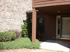 4th image of 303 Patio Dr