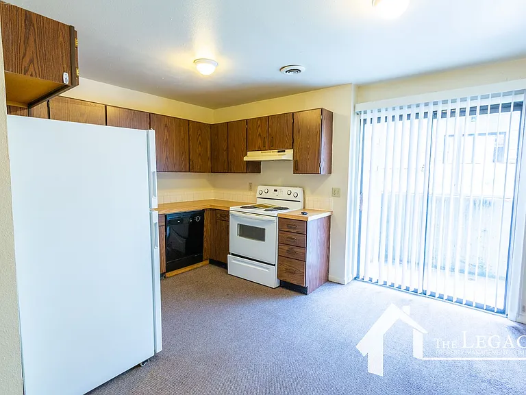 431 S Jefferson St — Photo 9