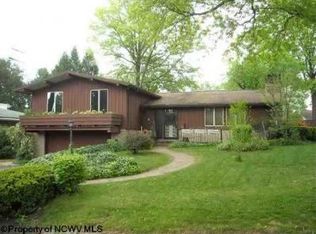 344 Rotary St, Morgantown, WV 26505