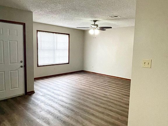 Entrance, Living Room