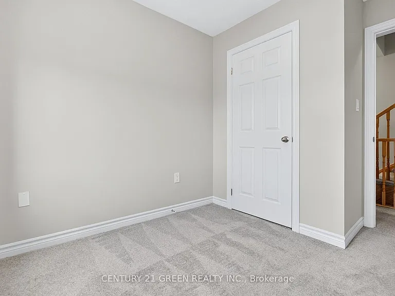 383 Dundas St E #76 — Photo 37