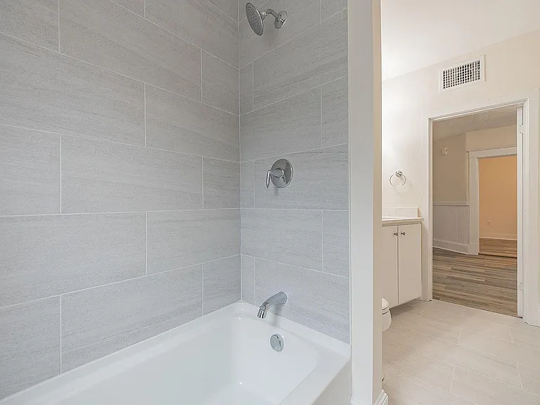 680 Harvard St #2 — Photo 20