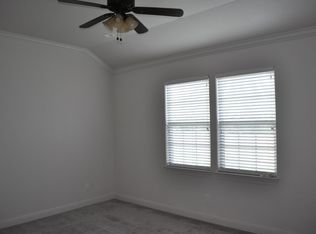 210 Clyde Run, Fredericksburg, TX 78624