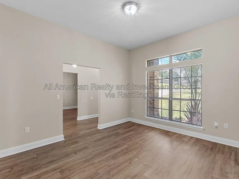 6255 Bullet Dr — Photo 2