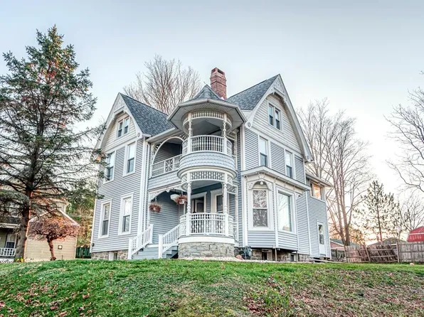 319 Fulton St, Sayre, PA 18840