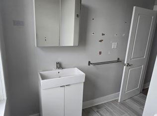 1703 Broadway Ave #301, Pittsburgh, PA 15216