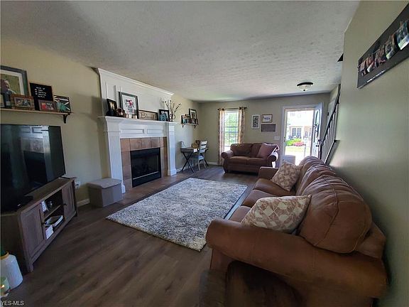 4th image of 491 Gladstone Dr