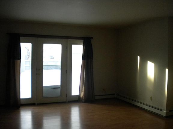 3rd image of 2806 Wilson St APT 4