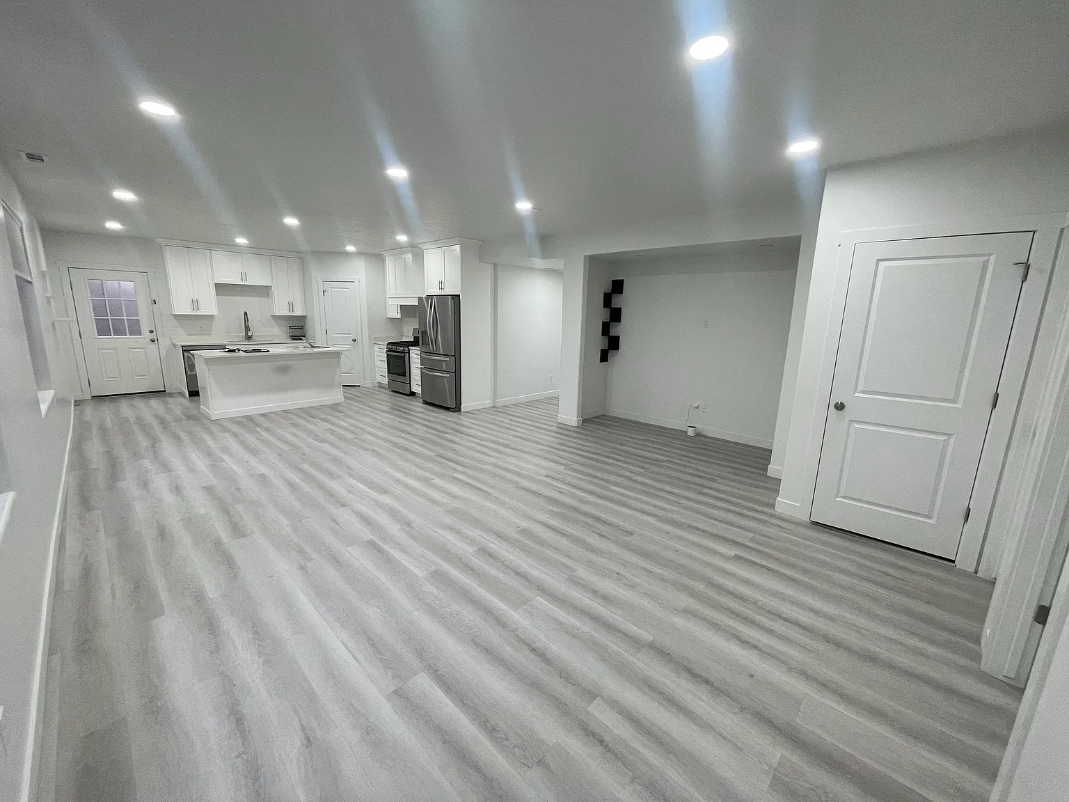 3 bed, 1700 sqft, $2,000 — Photo 4