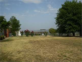 1st image of 931 Skyline Dr