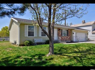 5806 S Bramblewood Ln, Kearns, UT 84118
