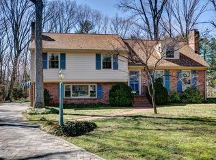 9925 Chancellor Pl, North Chesterfield, VA 23235