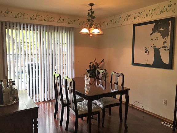 4th image of 37856 N Laurel Park Dr #40