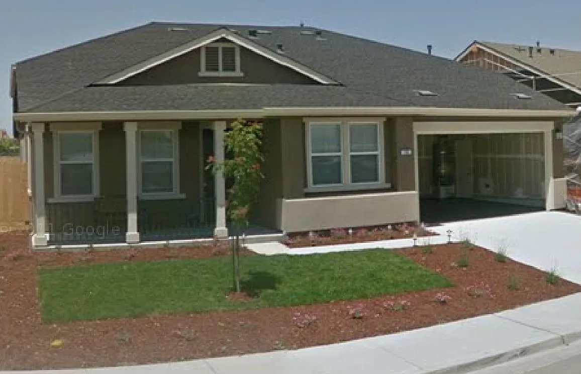250 Koch Dr photo 1