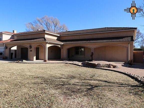 2nd image of 1409 Saint Andrews Dr