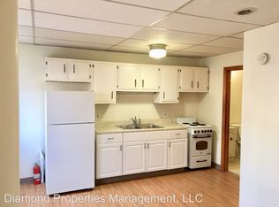 12 4th St, Derby, CT 06418