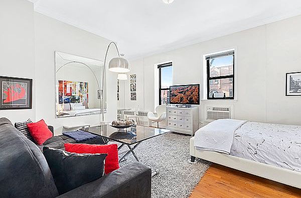 1st image of 78 W 85th St APT 4C