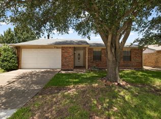 5529 Gates Dr, The Colony, TX 75056