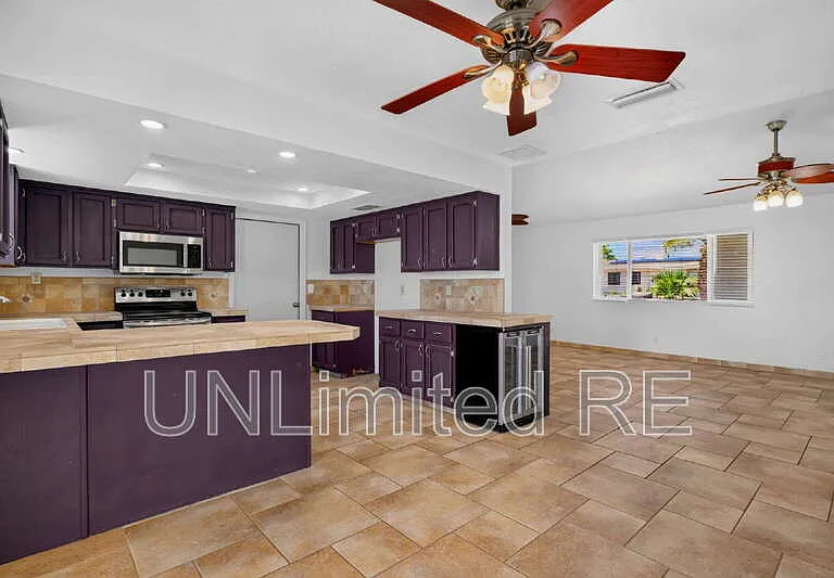 2250 Atlantic Dr — Photo 33