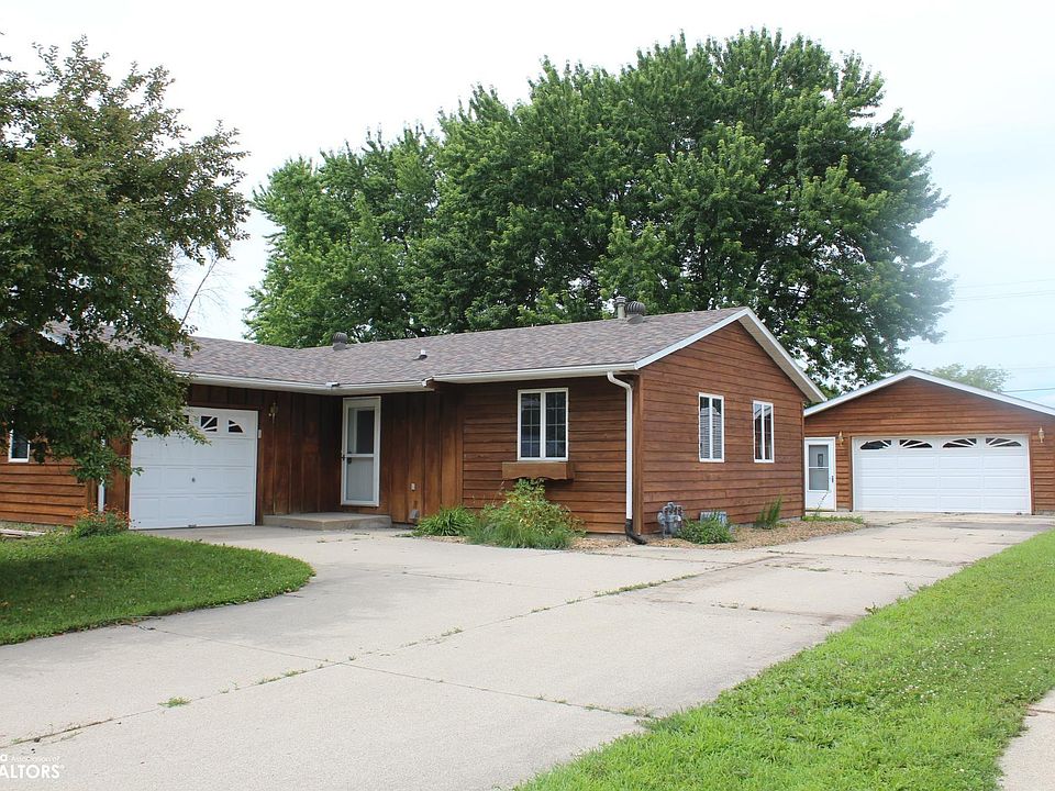 1st image of 109 Oakridge Dr