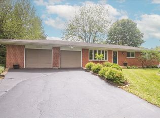 25195 W Tamarack Dr, Wauconda, IL 60084