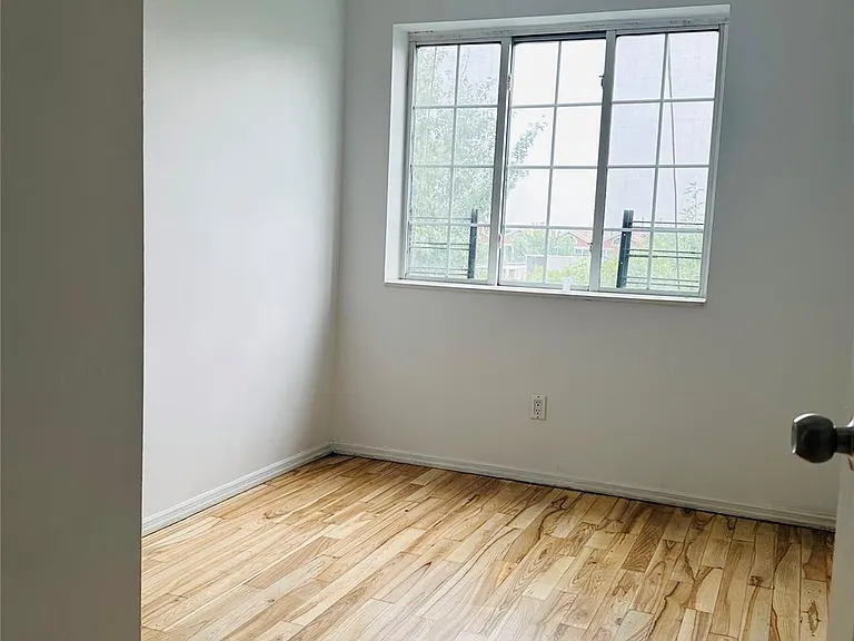 10009 39th Ave #4E — Photo 13