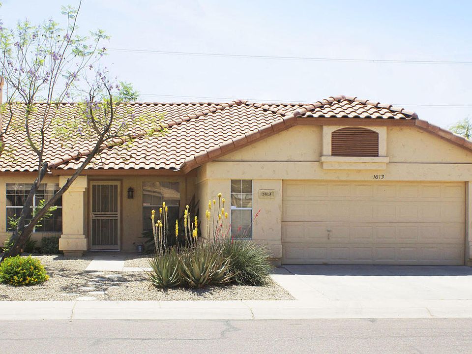 1st image of 1613 E Windsong Dr
