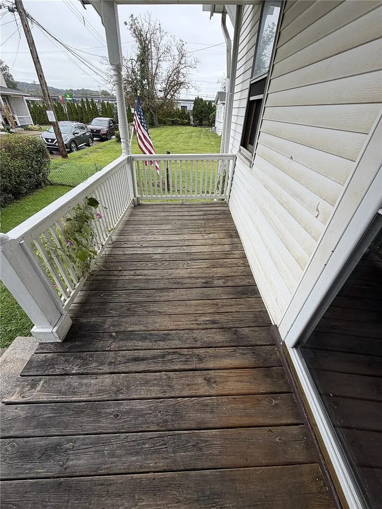 2 bed, 1.5 bath, 888 sqft, $1,000 — Photo 3