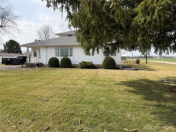 3rd image of 1681 Clayton Rd