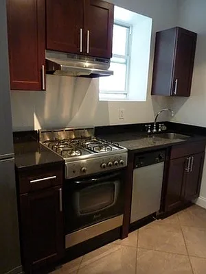 Rented by The Dermot Realty Management Company | media 40