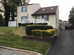 1232 Ellston Rd, Havertown, PA 19083